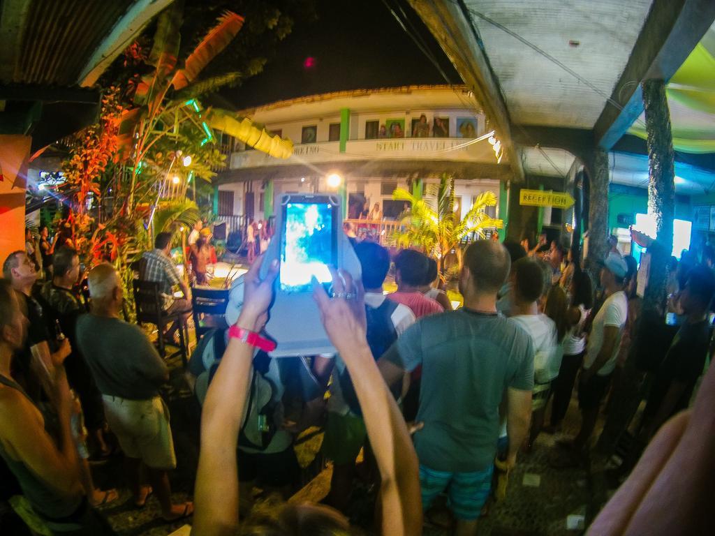 Jeepney Hostel And Kite Resort Balabag  Exterior foto