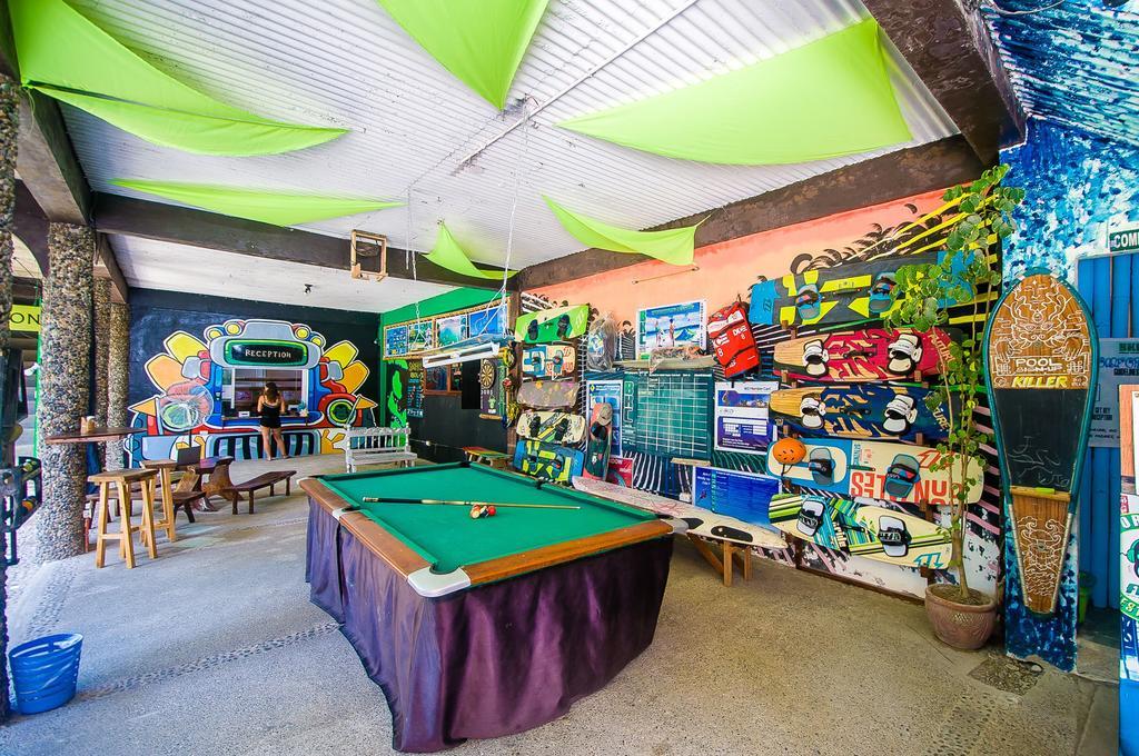 Jeepney Hostel And Kite Resort Balabag  Exterior foto
